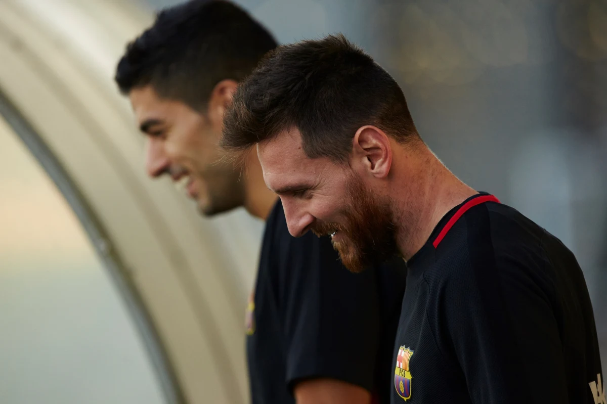 Słynny argentyński piłkarz Lionel Messi po raz trzeci będzie ojcem. Informację przekazała jego żona Antonella Roccuzzo na portalu społecznościowym. Para ma już dwóch synów - prawie pięcioletniego Thiago oraz dwuletniego Mateo.