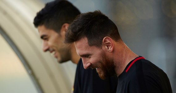 Słynny argentyński piłkarz Lionel Messi po raz trzeci będzie ojcem. Informację przekazała jego żona Antonella Roccuzzo na portalu społecznościowym. Para ma już dwóch synów - prawie pięcioletniego Thiago oraz dwuletniego Mateo.