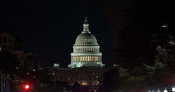 Frank Spula, prezes Kongresu Polonii Amerykańskiej, rozczarowany postawą Donalda Trumpa. Amerykański prezydent jeszcze jako kandydat przed wyborami w USA, niemal dokładnie rok temu w czasie spotkania z Polonią w siedzibie Kongresu w Chicago, obiecał zajęcie się sprawą wiz w ciągu pierwszych dwóch tygodni swojej prezydentury. Mijają miesiące, a tymczasem w tej sprawie nic się nie zmieniło. 