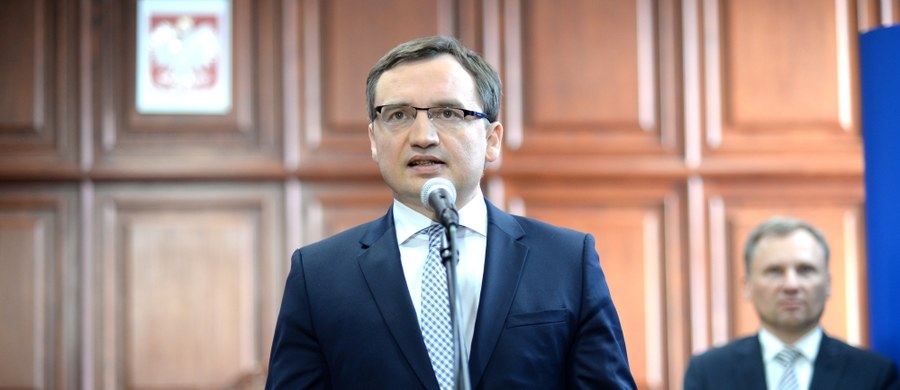 Chcemy wprowadzić jeden wspólny, prosty i gwarantujący wysoką jakość, system informatyczny dla wszystkich sądów w Polsce - zadeklarował minister sprawiedliwości, prokurator generalny Zbigniew Ziobro.