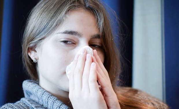 Ponad 220 tysięcy zachorowań i podejrzeń zachorowania na grypę odnotowali lekarze w całej Polsce w pierwszej połowie października. To najnowsze dane Narodowego Instytutu Zdrowia Publicznego.