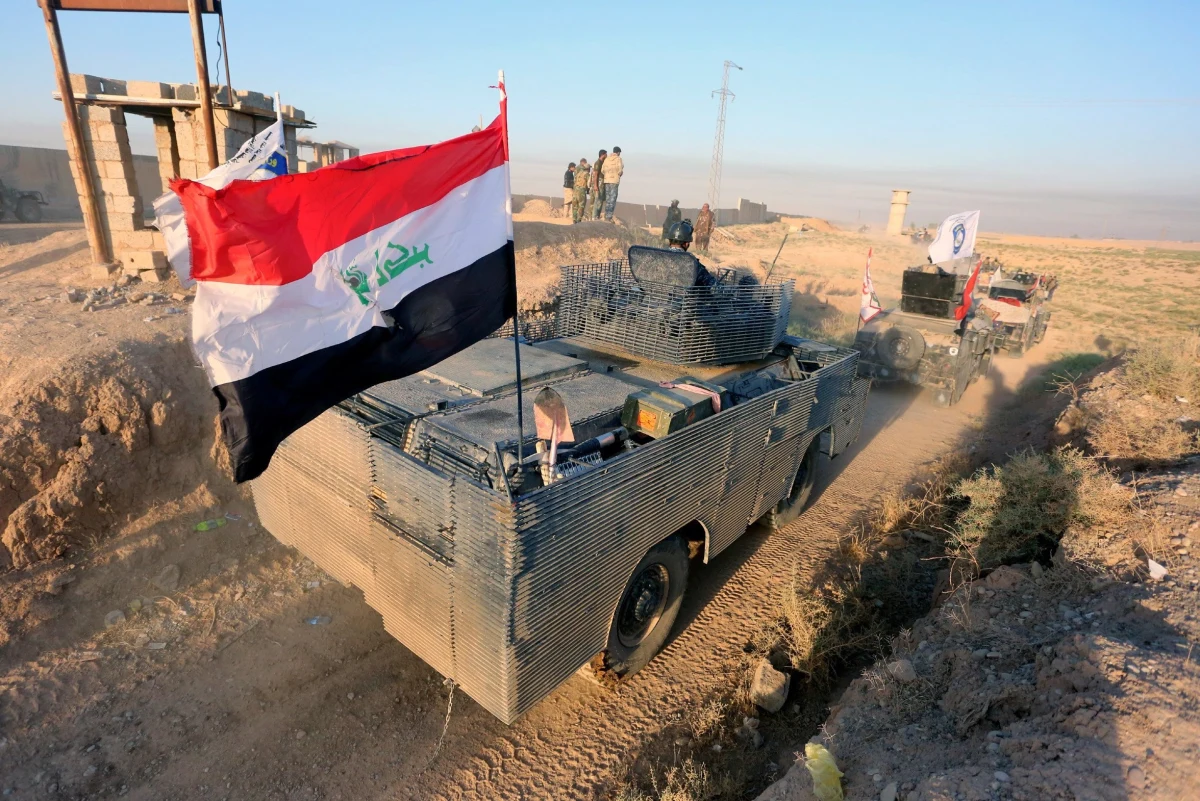 Iracka armia przejęła we wtorek wszystkie pola naftowe zarządzane przez państwowy koncern North Oil Company (NOC) w rejonie Kirkuku; Kurdowie wycofali się bez walki - ogłosiła policja federalna. "Jednostki policji federalnej przejęły pola naftowe Bai Hassan i Awana" na północy miasta Kirkuk - czytamy w komunikacie. Pozostałe pola naftowe przeszły pod kontrolę Bagdadu w poniedziałek. Jak poinformowały irackie władze, wydobycie odbywa się bez zakłóceń.