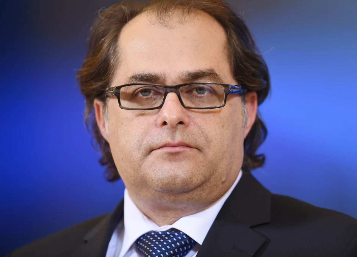 Urząd Morski w Gdyni, a tym samym Ministerstwo Gospodarki Morskiej i Żeglugi Śródlądowej wybrało lokalizację w miejscowości Nowy Świat, jako najlepszą do realizacji przekopu przez Mierzeję Wiślaną - poinformował minister Marek Gróbarczyk. Jak podkreślił, prace nad tą inwestycją przebiegają zgodnie z planem. 