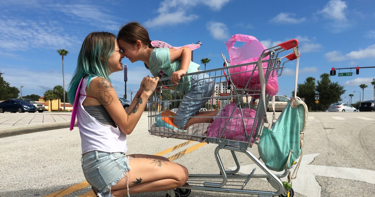 Okrzyknięty przez krytykę jednym z najlepszych filmów roku, "Florida Project" Seana Bakera pewnie zmierza po oscarowe nominacje, a branża przewiduje sukces na miarę zeszłorocznego "Moonlight", również od studia A24. Wyścig po najważniejsze statuetki jak co roku rozpoczyna się od ogłoszenia nominacji do nagród Gotham Awards.