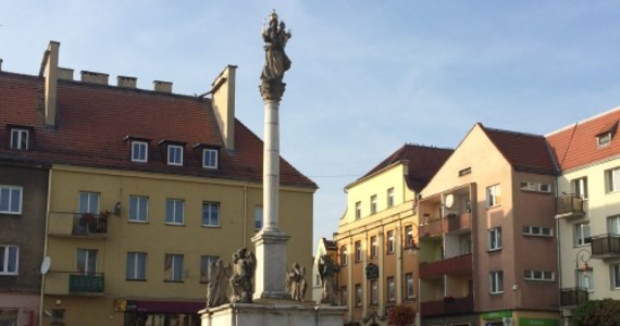​Prudnik na Opolszczyźnie to malownicze miasto położone u podnóża Gór Opawskich. Historycznie leży na Górnym Śląsku. Założycielem miasta był prawdopodobnie marszałek Korony Czeskiej - Wok z Rosenbergu, który w XIII wieku wybudował zamek. 