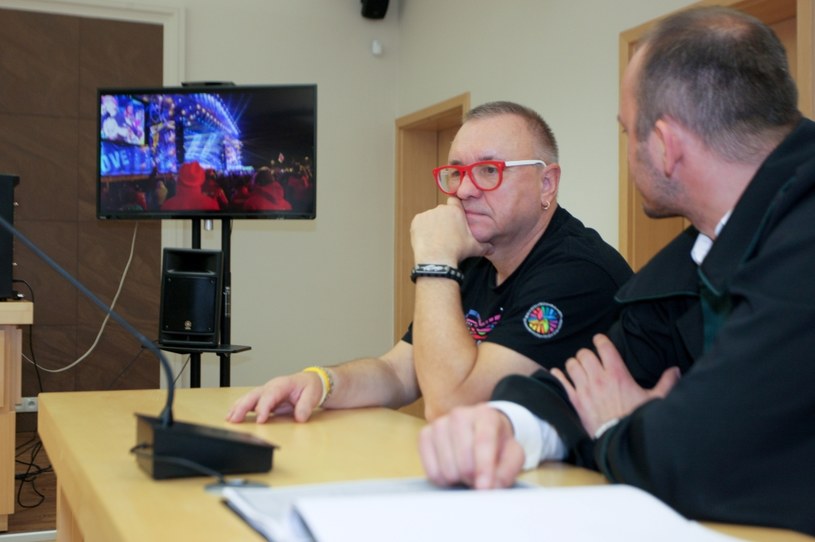 W poniedziałek 23 października sąd w Słubicach wymierzył Jurkowi Owsiakowi karę nagany za używanie wulgaryzmów na tegorocznej edycji Przystanku Woodstock.