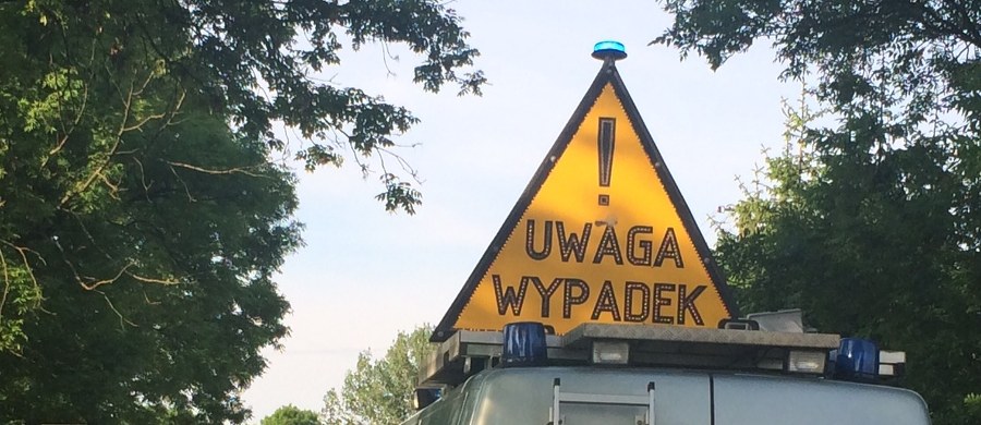 ​W wielkopolskim Śremie zginęła rowerzystka potrącona prawdopodobnie przez ciężarówkę. Policja szuka sprawcy wypadku, który mógł uciec z miejsca zdarzenia.