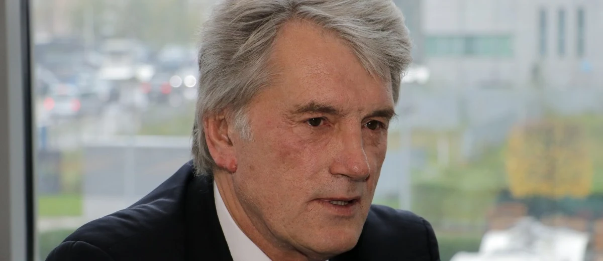 "Nie byłoby sprawiedliwie mówić, że Armia Krajowa to anioły, a UPA to diabły. Tak jak dla Polaków bohaterem jest Armia Krajowa, tak dla Ukraińców bohaterem jest UPA" - mówi w wywiadzie dla RMF FM Wiktor Juszczenko. Były prezydent Ukrainy w rozmowie z naszym reporterem Patrykiem Michalskim tak odnosi się do napięć dotyczących polsko-ukraińskiej polityki historycznej. Twierdzi, że Stepan Bandera, odznaczony przez niego tytułem Bohatera Ukrainy, inspirował się Józefem Piłsudskim. 