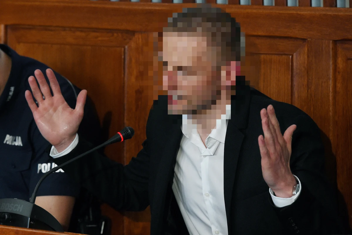 Był taki plan, by przewozić samolotami OLT Express pasażerów na zlecenie Kancelarii Sejmu, Senatu i Kancelarii Prezydenta - zeznał przed komisją śledczą były szef Amber Gold Marcin P. Szefowa komisji Małgorzata Wassermann (PiS) zapytała Marcina P., "czy były plany, aby pan, czy OLT rozpoczęło przewóz osób, które mogą korzystać w ramach Kancelarii Sejmu czy Senatu bądź Kancelarii Prezydenta". Marcin P. odpowiedział: "Tak, był taki plan". Nie pamiętał dokładnie, kiedy on powstał. Marcin P. powiedział, że nie jest tak, że nie czuje żadnej odpowiedzialności za to, co się stało. Stwierdził, że każdy ponosi odpowiedzialność za swoje czyny, ale nie zgadza się z postawionymi mu zarzutami. Dodał, że może gdyby były inne, to by się z nimi zgodził.