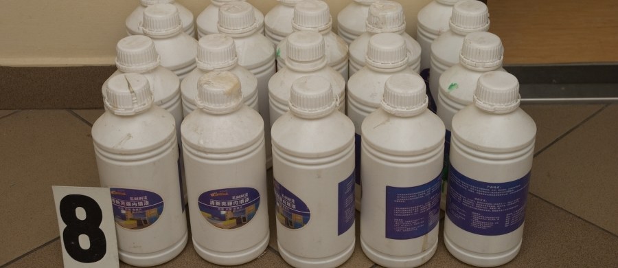 Do sądu w Zakopanem trafił akt oskarżenia przeciwko dwóm mieszkańcom Podhala, którzy w internecie handlowali substancją psychoaktywną. Sprzedawali duże ilości GBL, czyli gamma-butyrolaktonu - składnika środków do czyszczenia felg, kosmetyków i leków, posiadającego właściwości psychotropowe.