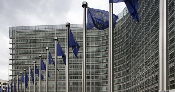 ​Parlament Europejski przyjął w środę stanowisko w sprawie zmian w dyrektywie o pracownikach delegowanych. Decyzja europosłów otwiera drogę do rozpoczęcia negocjacji z krajami członkowskimi nad ostatecznym kształtem przepisów.