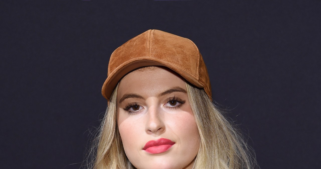 Fletcher uwodzi w nowym teledysku "You Should Talk" Muzyka w INTERIA.PL