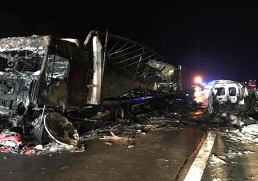 Ustalenia policji ws. wypadku na Śląsku. W jednym z aut spłonęły 2 osoby