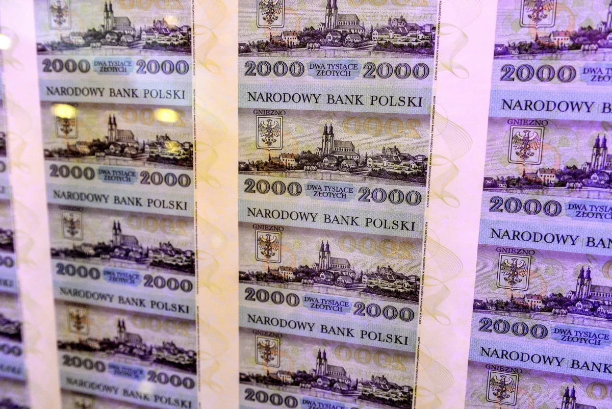 ​Są doniesienia do prokuratury w sprawie nielegalnego podsłuchiwania członków Solidarności z Polskiej Wytwórni Papierów Wartościowych. Doniesienia złożyli wszyscy nielegalnie nagrani członkowie Solidarności - informuje dziennikarz RMF FM Grzegorz Kwolek. 