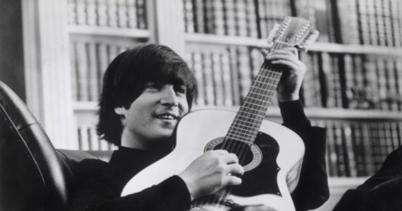 ​Nieznane wcześniej fotografie Johna Lennona będzie można zobaczyć w Muzeum Beatlesów w Liverpoolu. Trafiło tam 26 doskonale zachowanych negatywów, pochodzących prawdopodobnie z początku lat 70. ubiegłego stulecia. Zdjęcia zostaną wywołane i zaprezentowane publicznie w lutym.