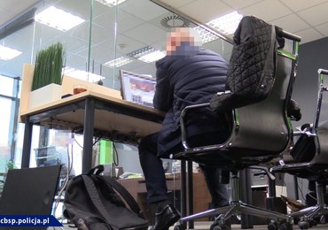 Rozbito gang "maklerów". Swoich "klientów" obsługiwał przez specjalne "call center"
