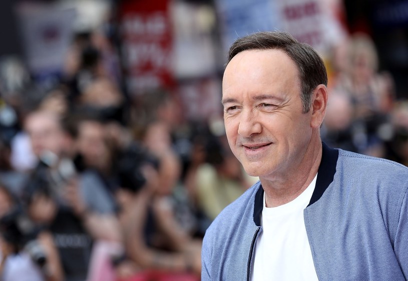 Kevin Spacey wyznał, że jest gejem przy okazji oficjalnych przeprosin dla Anthony'ego Rappa. Ten ostatni oskarżył dwukrotnego zdobywcę Oscara o molestowanie seksualne w momencie, gdy miał zaledwie 14 lat.