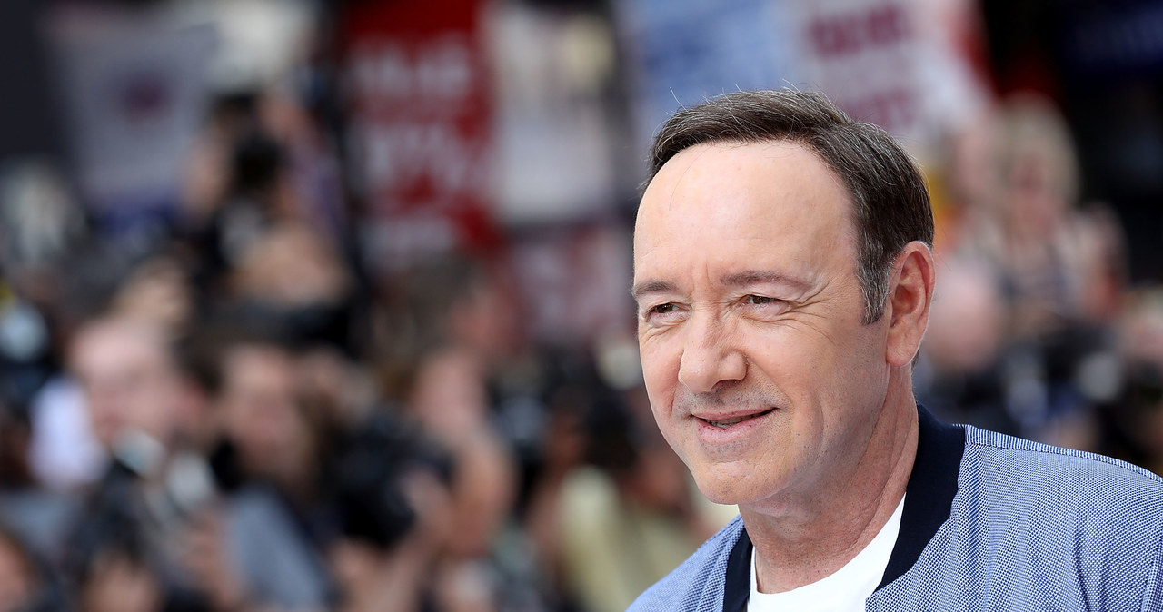 Kevin Spacey wyznał, że jest gejem przy okazji oficjalnych przeprosin dla Anthony'ego Rappa. Ten ostatni oskarżył dwukrotnego zdobywcę Oscara o molestowanie seksualne w momencie, gdy miał zaledwie 14 lat.