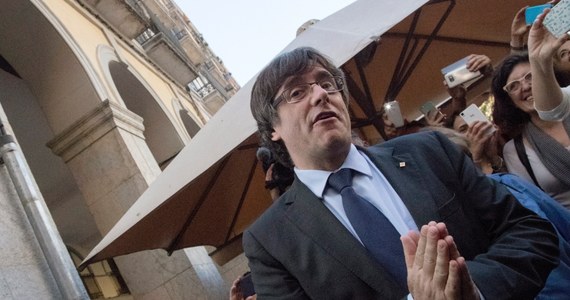 Hiszpański prokurator generalny Jose Manuel Maza chce postawienia katalońskim przywódcom zarzutów rebelii, działalności wywrotowej i malwersacji. Prokurator generalny nie podał nazwisk osób, które chce postawić w stan oskarżenia. Agencja Associated Press pisze natomiast, że chodzi o zdymisjonowanego katalońskiego premiera Carlesa Puigdemonta, jego zastępcę Oriola Junquerasa i przewodniczącą rozwiązanego parlamentu Carme Forcadell.
