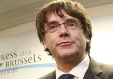 Zamieszanie z Europejskim Nakazem Aresztowania wobec b. premiera Katalonii i czterech ministrów