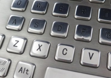 "Der Spiegel": Terrorysta z Syrii kupił komponenty bomby w internecie
