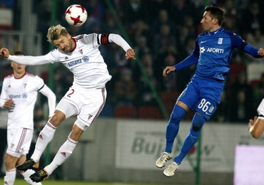 Ekstraklasa piłkarska: Górnik liderem na półmetku