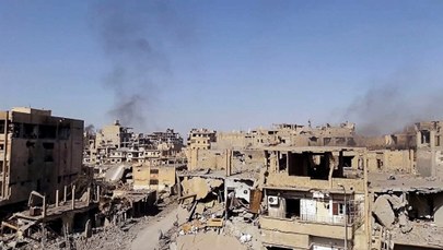 Krwawy zamach w syryjskim Dajr az-Zaur. Dzień wcześniej miasto odbito z rąk ISIS