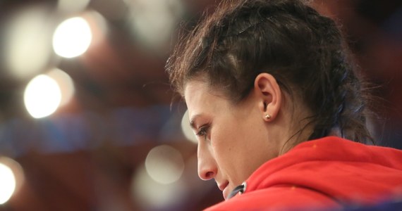 Joanna Jędrzejczyk straciła mistrzowski pas federacji UFC w wadze słomkowej. Już w pierwszej rundzie walki na gali w nowojorskiej Madison Square Garden Polka została znokautowana przez Amerykankę Rose Namajunas. Dla pochodzącej z Olsztyna zawodniczki to pierwsza porażka w karierze.