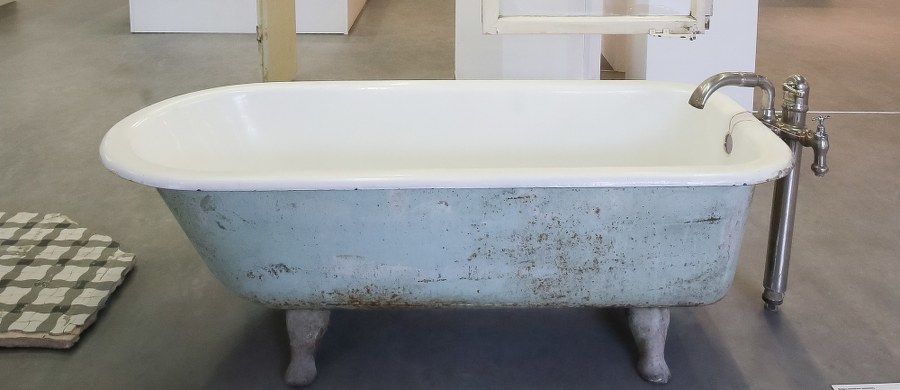 W podmoskiewskiej Lubiercy 10-miesięczne dziecko utonęło podczas kąpieli w łazience. Matka miała wyjść z łazienki tylko na chwilę. Służby wszczęły w tej sprawie śledztwo.