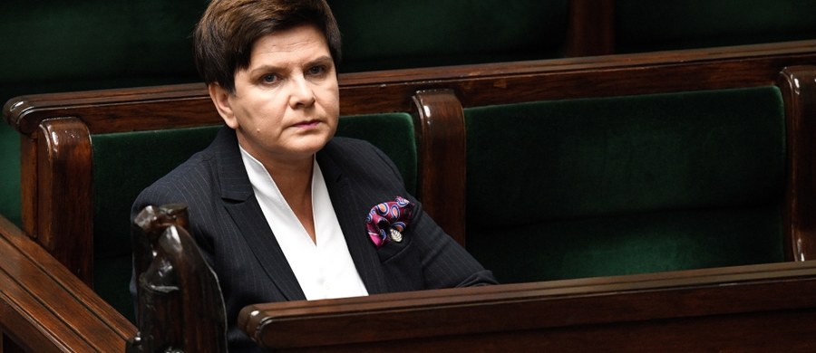 Pani premier Beata Szydło zostanie na stanowisku - mówi w wywiadzie dla wtorkowej "Rzeczpospolitej" Jacek Sasin, pytany o zapowiedziane zmiany w rządzie. Jak dodaje, "po 16 listopada pani premier ogłosi efekt rekonstrukcji".