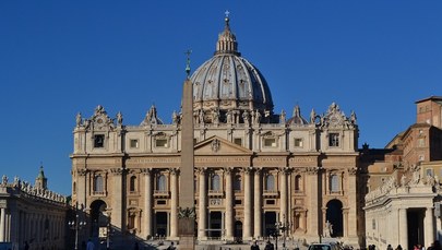 Książka o pedofilii w domu dla ministrantów w Watykanie. Jest w niej relacja młodego Polaka