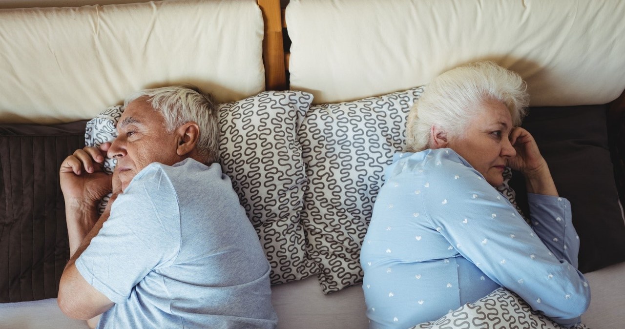 Problemy Osób Starszych Z Zaburzeniami Snu Kobieta W Interiapl 4069