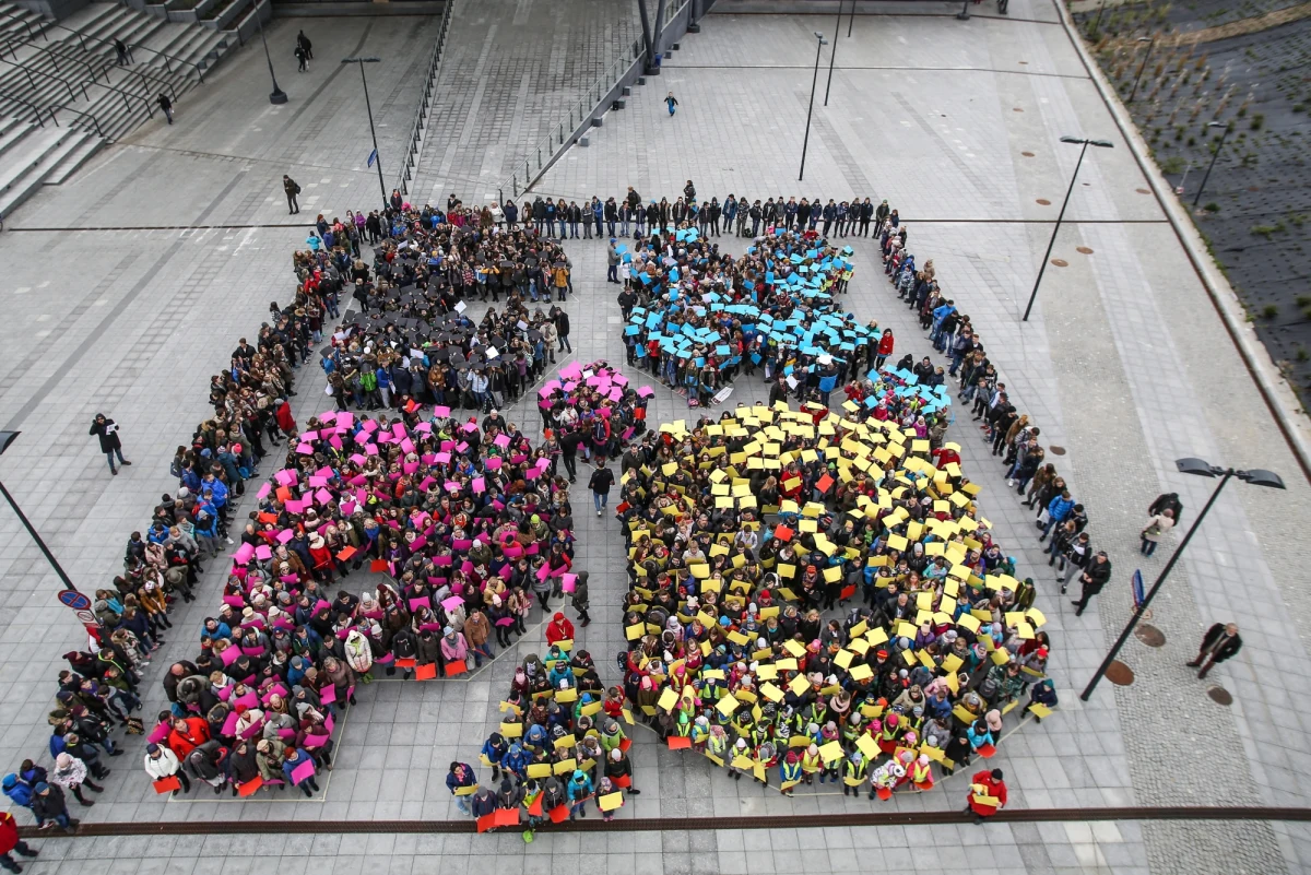 ​W środę okaże się, czy międzynarodowa wystawa EXPO w 2022 roku odbędzie się w Łodzi. Zdecydują o tym w głosowaniu w Paryżu kraje zrzeszone w Międzynarodowym Biurze Wystaw. Polska o organizację wydarzenia rywalizuje ze stolicą Argentyny - Buenos Aires i amerykańskim Minneapolis.