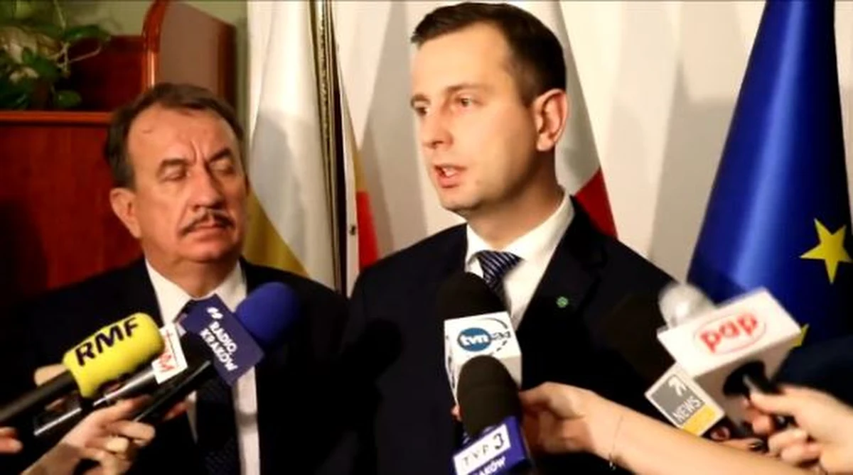 Jako „zbójecką” określił projekt zmian w ordynacji wyborczej autorstwa PiS prezes PSL Władysław Kosiniak-Kamysz. To jest rozbiór Polski samorządowej opartej na zasadzie pomocniczości, którą budowaliśmy wszyscy - oświadczył w poniedziałek w Krakowie prezes Stronnictwa. Jak mówił, wybory samorządowe będą pod pełną kontrolą PiS-u. Urzędnicy wyborczy mają być wybierani tylko przez szefa krajowego biura wyborczego, który z kolei wybierany ma być spośród kandydatów zgłoszonych przez Sejm, Senat i prezydenta. Kamysz zauważa także, że jest to to odejście od koncepcji jednomandatowych okręgów wyborczych. 