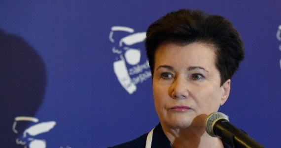 Prezydent Warszawy Hanna Gronkiewicz-Waltz wystąpiła do ministra sprawiedliwości i Prokuratora Generalnego Zbigniewa Ziobry o delegalizację ONR. "Organizacje nawołujące do nienawiści ze względów narodowościowych, etnicznych, rasowych czy wyznaniowych, zgodnie z Konstytucją RP, nie mogą legalnie manifestować. Dlatego Prezydent m.st. Warszawy kolejny raz wnosi do Ministra Sprawiedliwości i Prokuratora Generalnego o delegalizację Obozu Narodowo-Radykalnego" - zaznaczyło w komunikacie biuro prasowe stołecznego Ratusza.