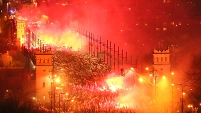 Kaczyński o "skrajnie złych" incydentach na Marszu Niepodległości: Bardzo prawdopodobna prowokacja