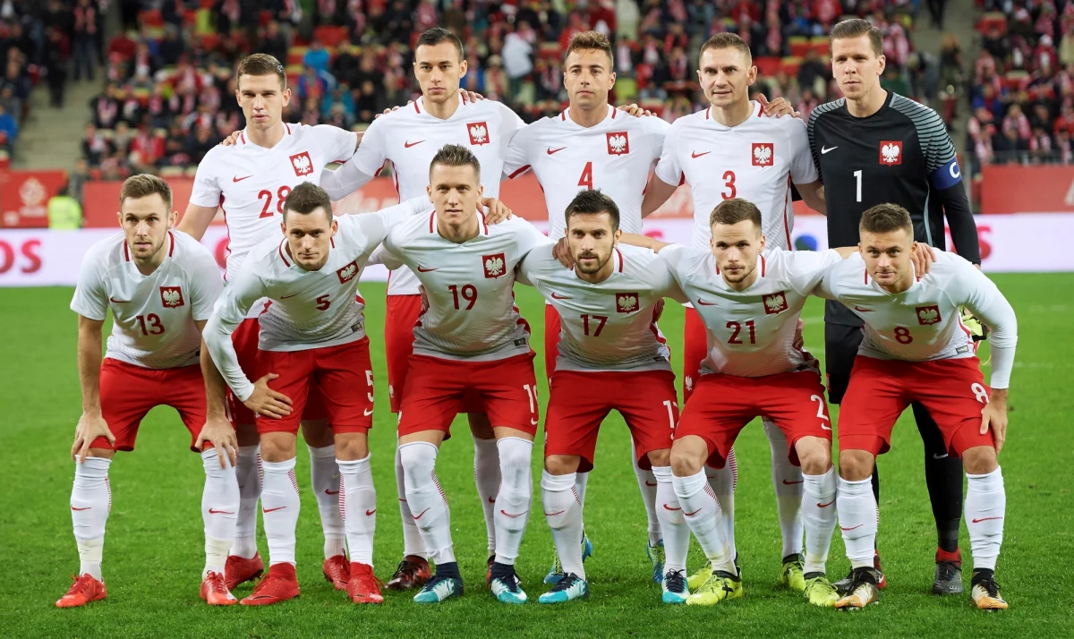 Selekcjoner piłkarskiej reprezentacji Polski Adam Nawałka przyznał, że brak zdobytych bramek w dwóch ostatnich spotkaniach towarzyskich z Urugwajem (0:0) i Meksykiem (0:1) zupełnie go nie martwi. „Takie mecze służą selekcji” – podkreślił.
