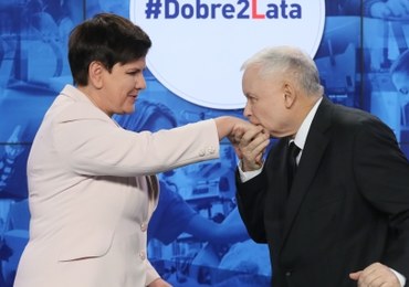 Jarosław Kaczyński o 2 latach rządów PiS: Polakom żyje się lepiej. (...) Wielkie dzięki!