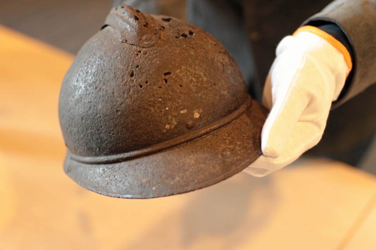 Jeśli chcesz zobaczyć widowisko multimedialne zwiedzić wystawy, wziąć udział w warsztatach i obejrzeć kolejne odcinki serialu „Kryptonim Muzeum” nie może Cię zabraknąć w najbliższą niedzielę w Muzeum Armii Krajowej! Mało tego - muzeum zaprasza również do wspólnego zdjęcia panie, których wizerunek może się stać częścią przyszłorocznej wystawy.