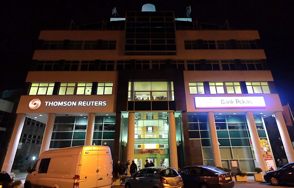 Trwają przesłuchania pracowników biurowca Thomson Reuters w Gdyni. Około godz. 19 doszło tam do poważnego incydentu, padły strzały. Pracownicy uciekali z biur. Zatrzymany został 30-letni obywatel Białorusi- dowiedział się dziennikarz RMF FM Kuba Kaługa. 