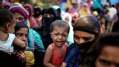 Birma: HRW oskarża wojsko o gwałty na kobietach i dzieciach z mniejszości Rohingjów