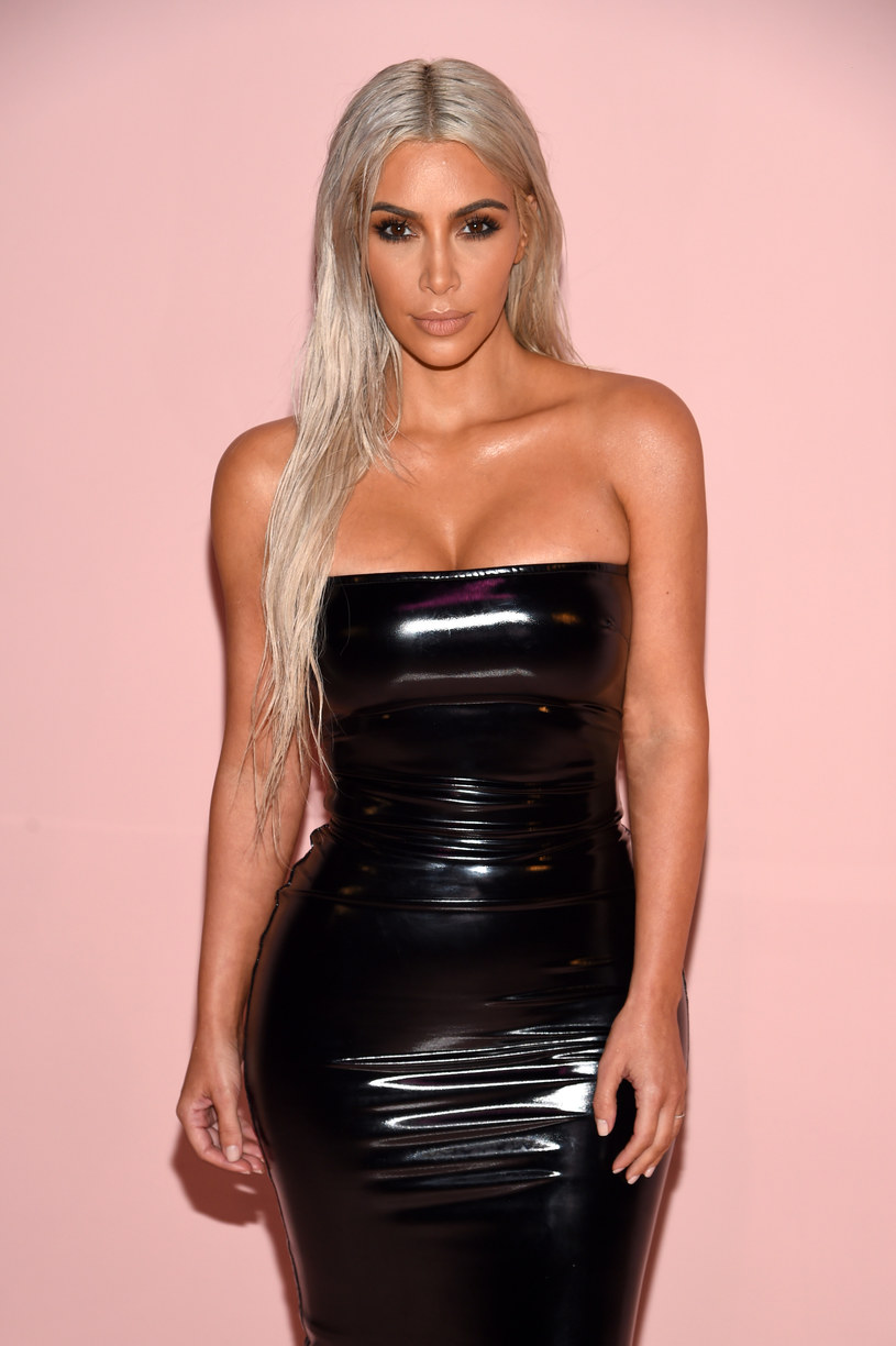 Kim Kardashian podzieliła się swoją playlistą na Spotify. Celebrytka przygotowała zestawienie utworów, których słucha, przygotowując się do imprezy.