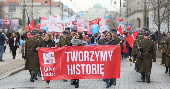 W sobotę otwarto bazę rodzin w potrzebie, którym można pomóc w ramach akcji Szlachetna Paczka. Z tej okazji w różnych miastach Polski przeszły marsze, w ramach których zachęcano do pomocy potrzebującym. 