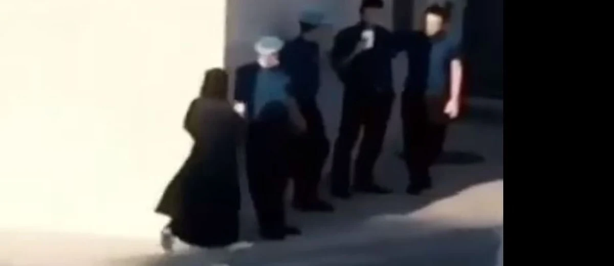 ​Saudyjska policja zatrzymała mężczyznę za... rozmawianie z kobietą. Do tego "przestępstwa" doszło w mieście Mekka. Film z rozmowy szybko rozszedł się wśród arabskich internautów.