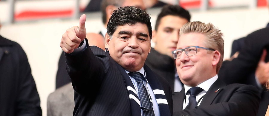 Znamy coraz więcej szczegółów odnośnie grudniowego losowania grup piłkarskich mistrzostw świata. Całą ceremonię poprowadzi były reprezentant Anglii Gary Lineker oraz dziennikarka Maria Komandna. Asystentem będzie Nikita Simonian. Dziś ujawniono kto rozlosuje grupy. Wśród wyróżnionych jest Diego Maradona.