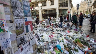 Pomagali terrorystom, którzy zaatakowali "Charlie Hebdo"? Trzy osoby zatrzymane we Francji