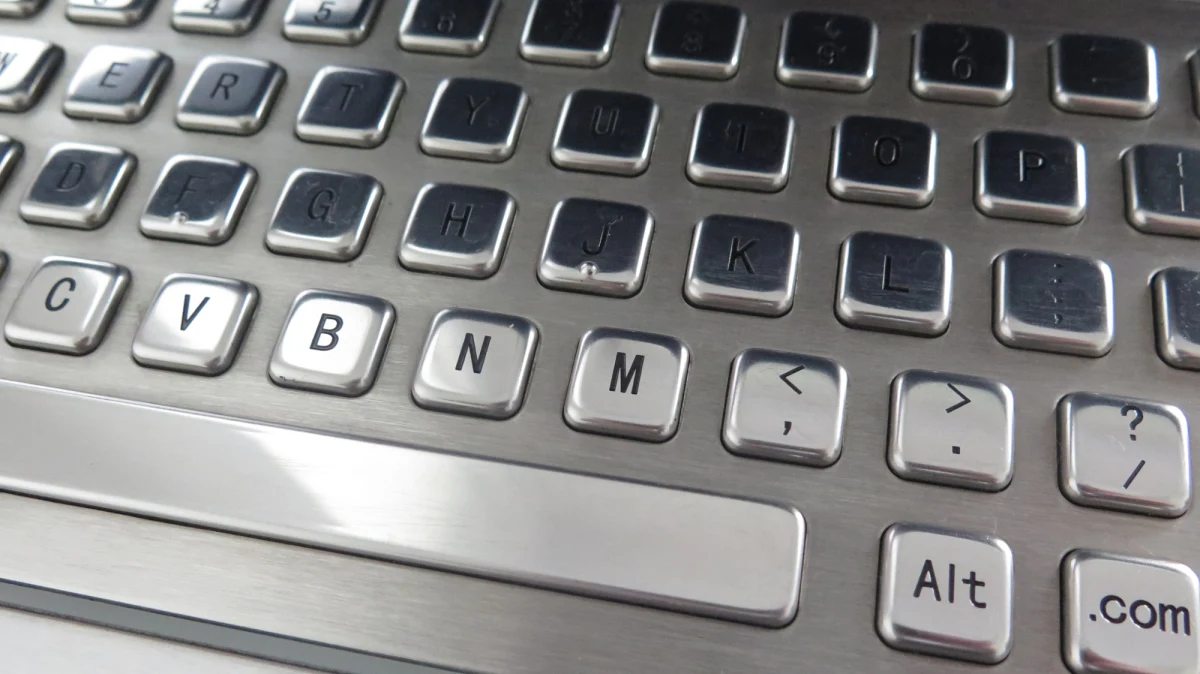 Oprogramowanie antywirusowe Kaspersky nie tylko nie jest wycofywane z polskich urzędów, ale skutecznie walczy o rynek. Tymczasem służby kolejnego państwa podejrzewają, że mogło ono wspierać rosyjski wywiad - donosi "Dziennik Gazeta Prawna".