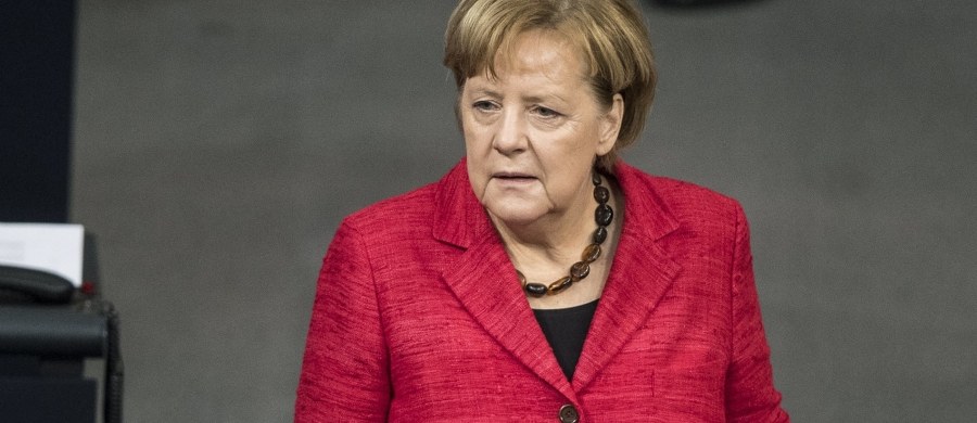 Załamanie się rozmów sondażowych o koalicji między blokiem partii chadeckich CDU/CSU a FDP i Zielonymi nie jest tylko problemem politycznym Niemców, lecz zwiastuje okres poważnej niepewności dla całej Europy i Zachodu - pisze w środę dziennik "New York Times".