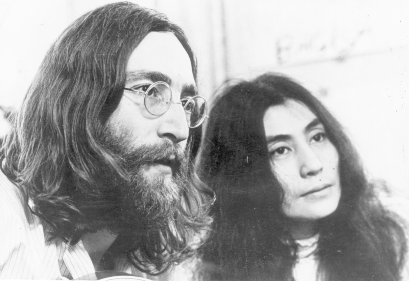 Niemiecka policja odnalazła ponad 100 przedmiotów należących do Johna Lennona. To rzeczy, które zostały skradzione Yoko Ono przeszło dekadę temu.