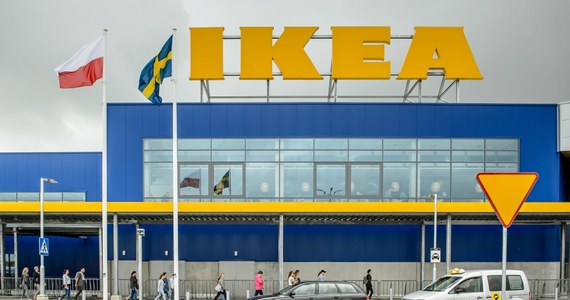 Firma Ikea wycofuje ze sprzedaży w USA i Kanadzie komody MALM. Z powodu przygniecenia tym meblem zmarło 8 dzieci. 